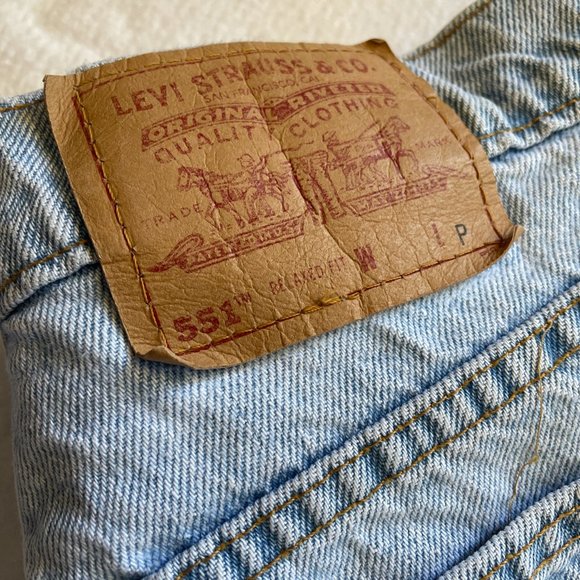 vintage style Levi's 551 shorts - Picture 3 of 4